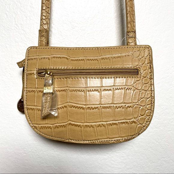 Penelope and Monica Cruz  Carpisa Italy Crossbody - Picture 6 of 9